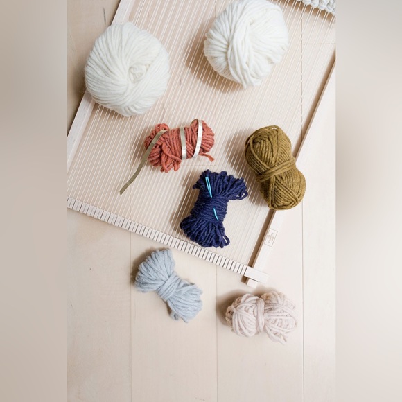 The Crafter's Box Geometric Weaving Wall Art Kit - Picture 2 of 2